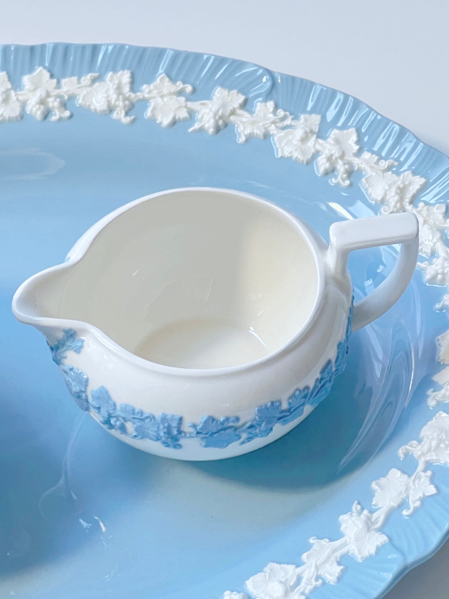 Vintage Embossed Blue&White Dinnerware