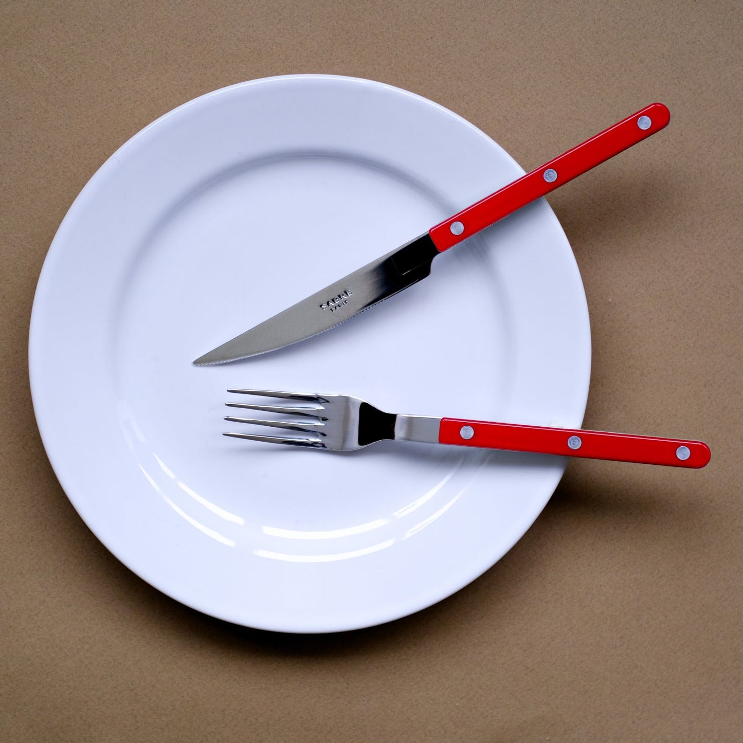 Sabre Red Flatware