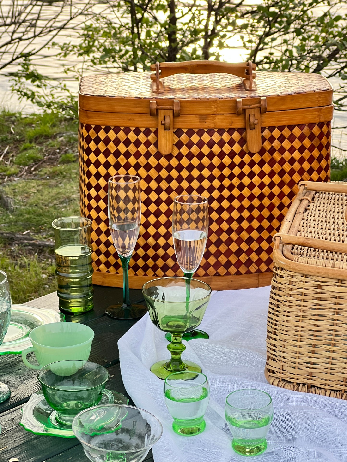 Vintage Woven Checked Picnic Basket