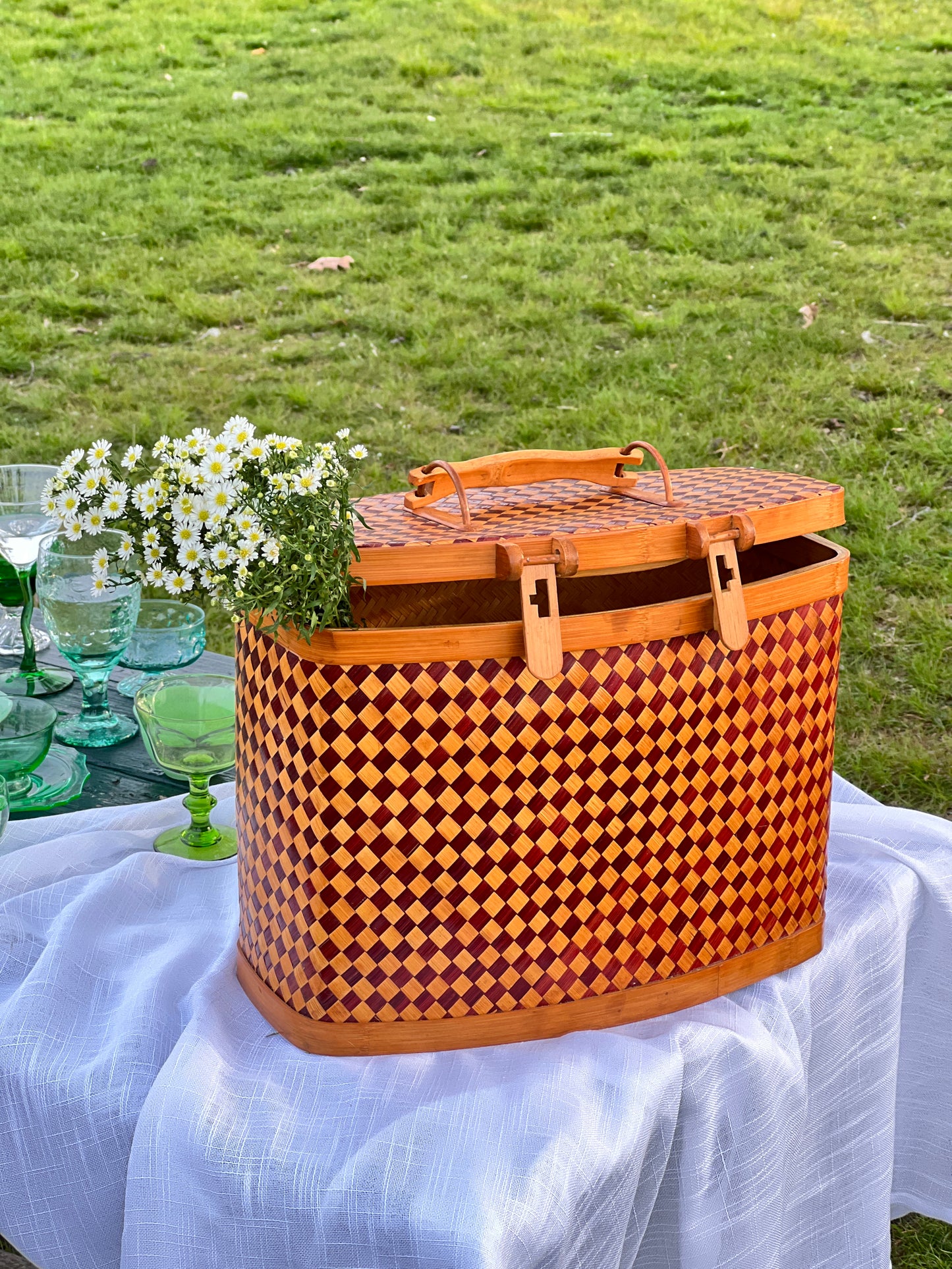 Vintage Woven Checked Picnic Basket