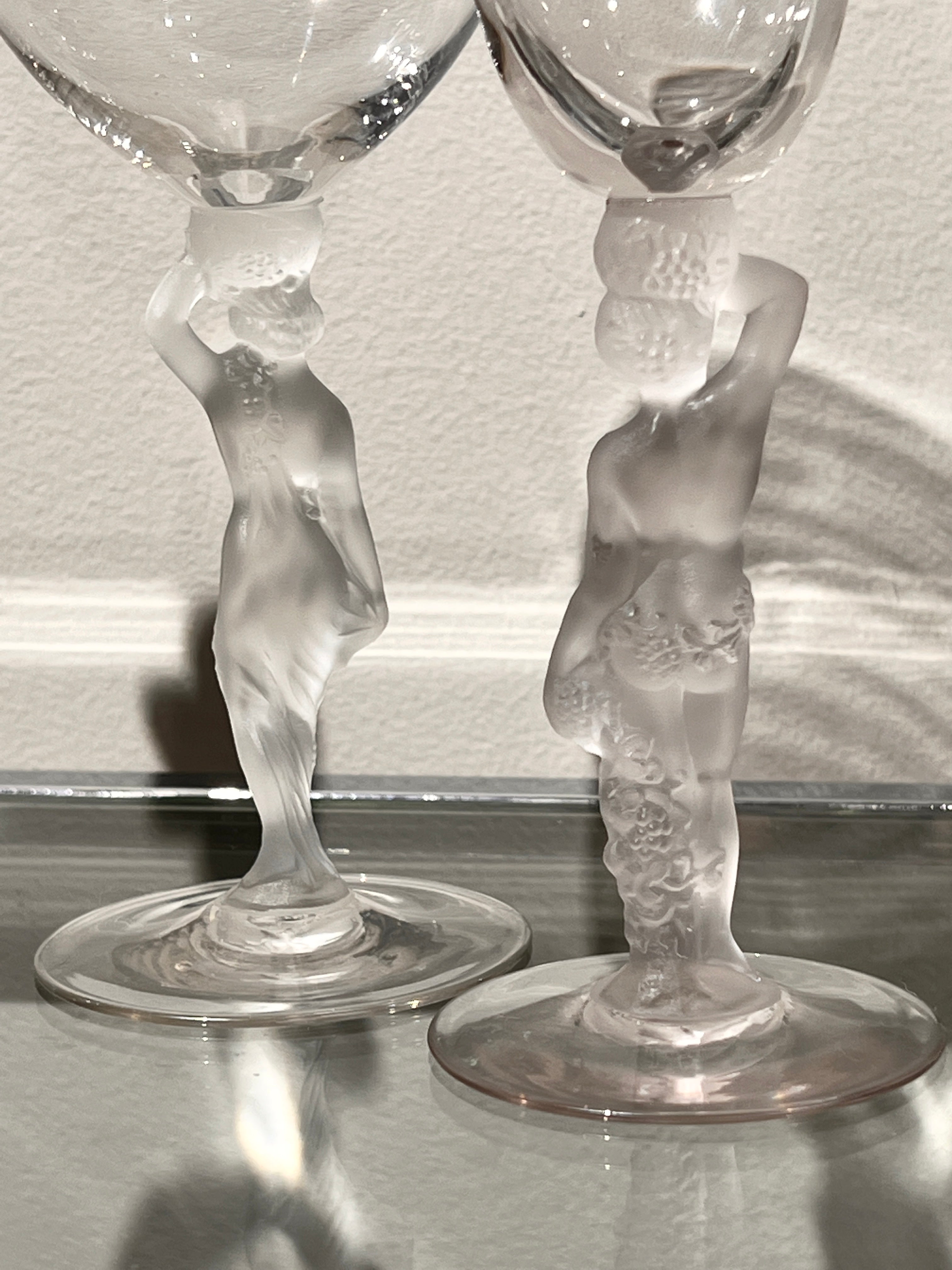 Set of 7 deals Bacchus Cordial Frosted Nude Figural Glasses. Beautiful Condition.