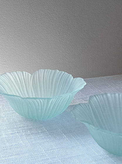 Vintage Frosted Flower Bowl