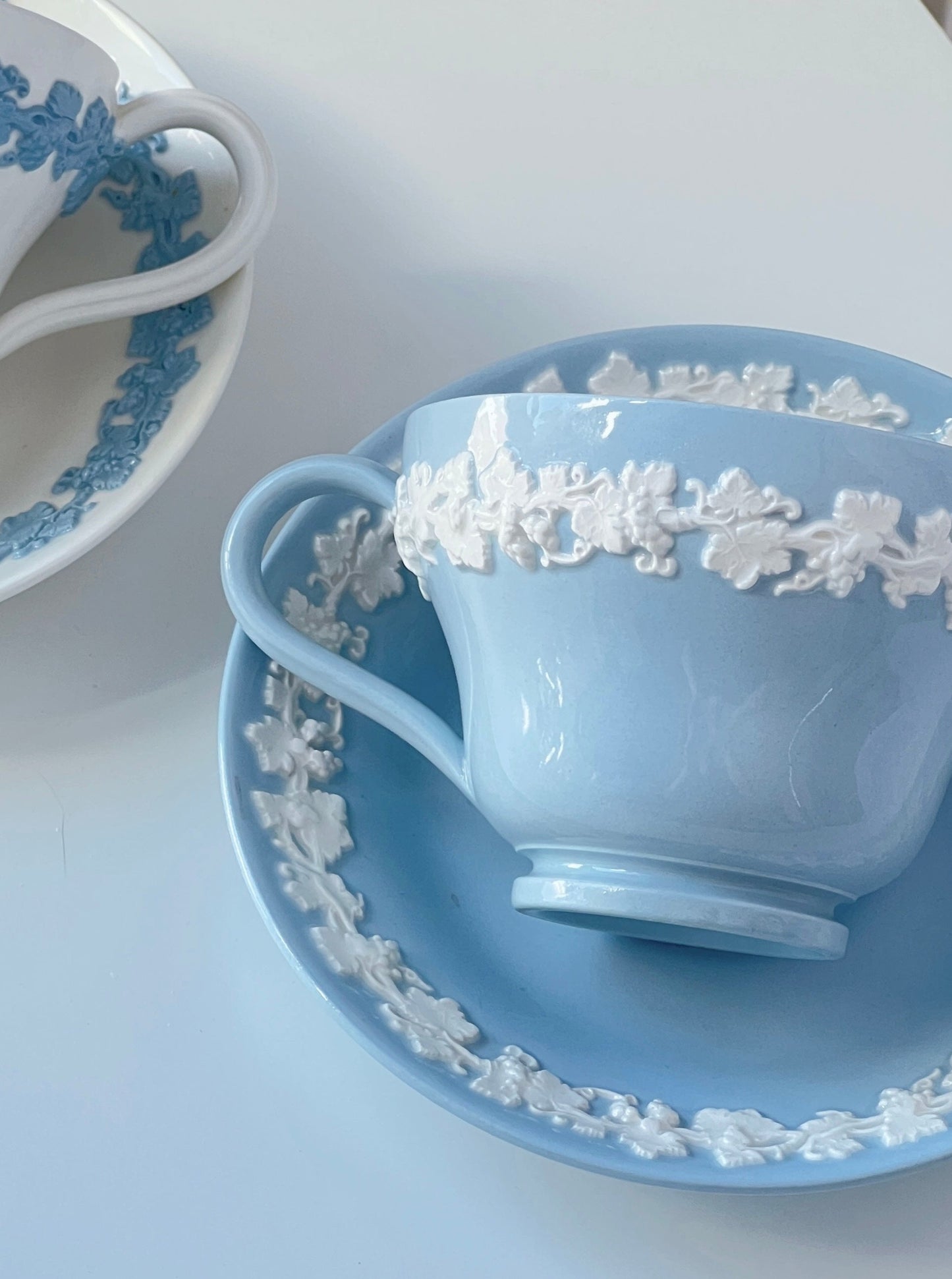 Vintage Embossed Blue&White Dinnerware